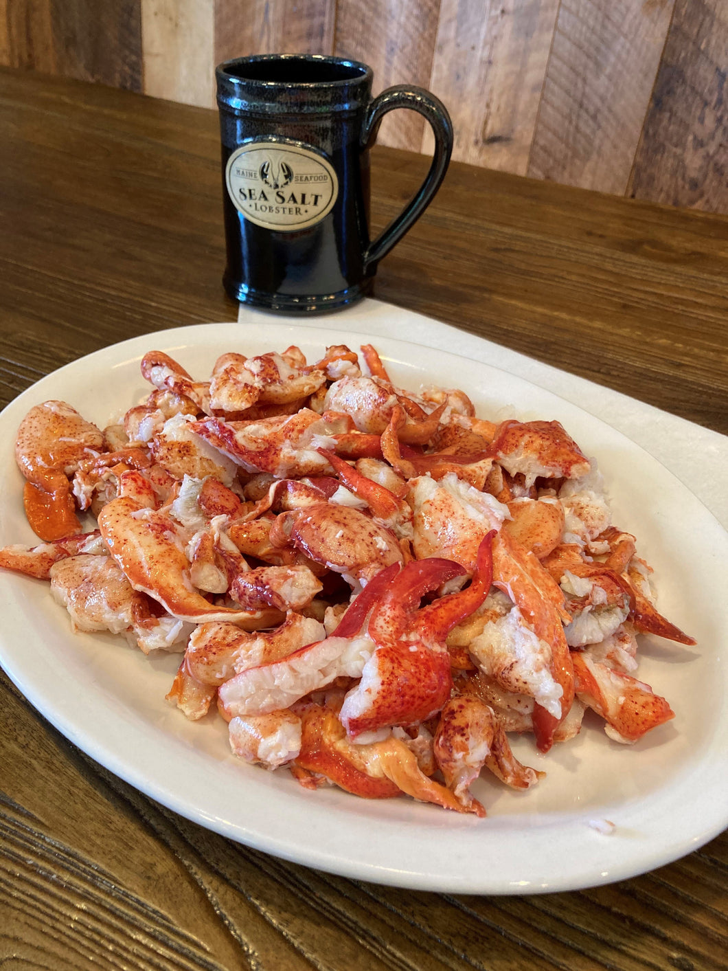 Maine lobster meat-Claw & Knuckle (36lbs)